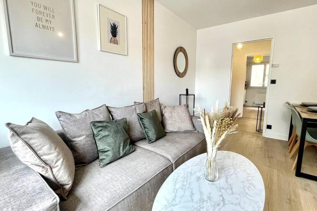 L'Instant Present - Calme & Elegant Proche Gare Apartment Roanne Exterior foto