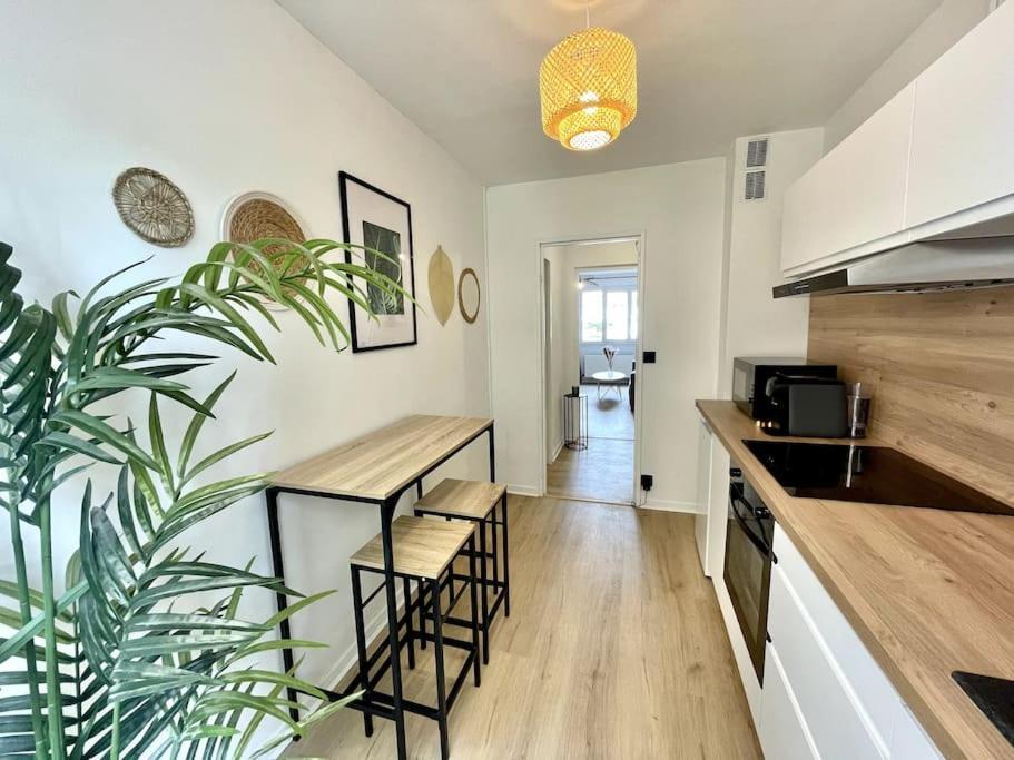 L'Instant Present - Calme & Elegant Proche Gare Apartment Roanne Exterior foto