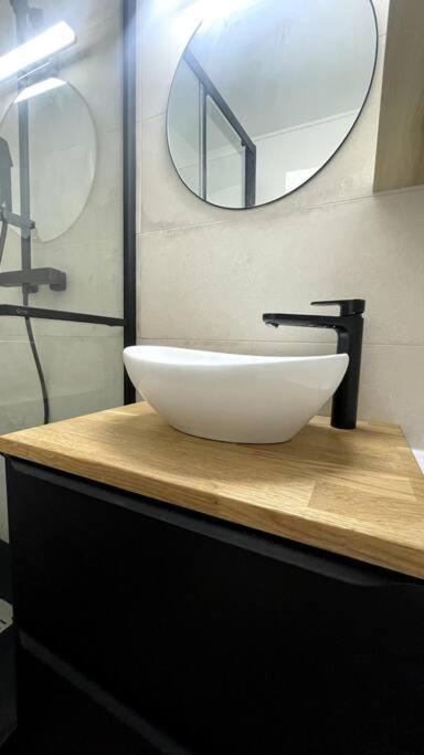 L'Instant Present - Calme & Elegant Proche Gare Apartment Roanne Exterior foto