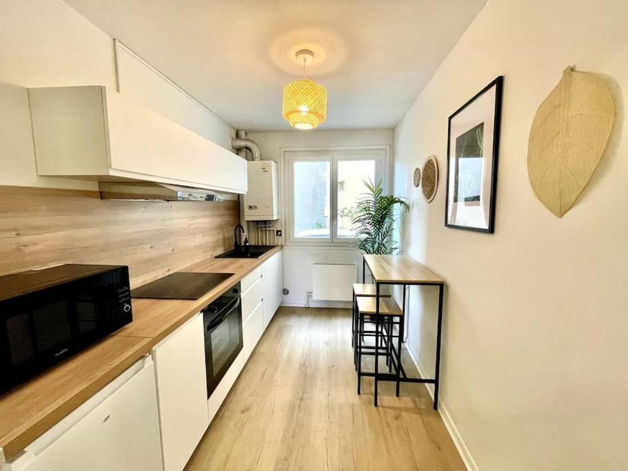 L'Instant Present - Calme & Elegant Proche Gare Apartment Roanne Exterior foto